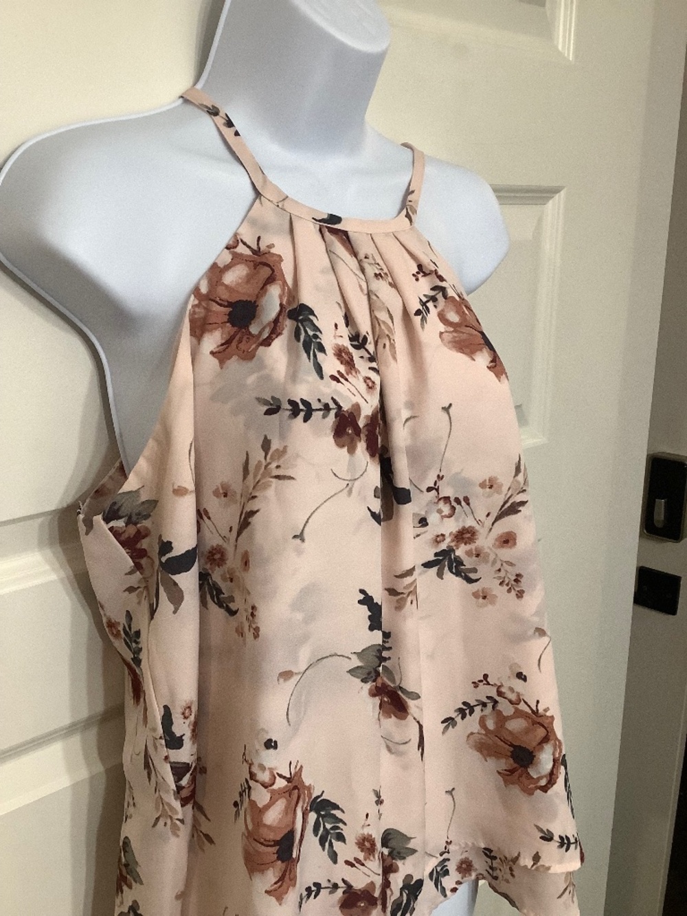 Halter Top in Hazy Floral Sand size M-L